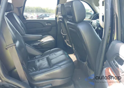 2007 Chevrolet Tahoe Ltz z USA, uszkodzony, nr VIN 1GNFC13047J385450